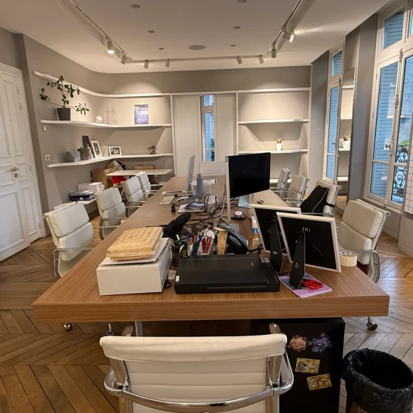 Bureau privé 40 m² 10 postes Location bureau Rue du Louvre Paris 75001 - photo 5