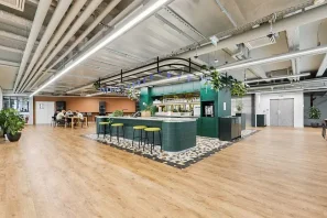 Espace indépendant - 75008 - 384 postes - 300000€