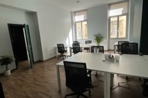 Bureau privé - 13001 - 6 postes - 1440€