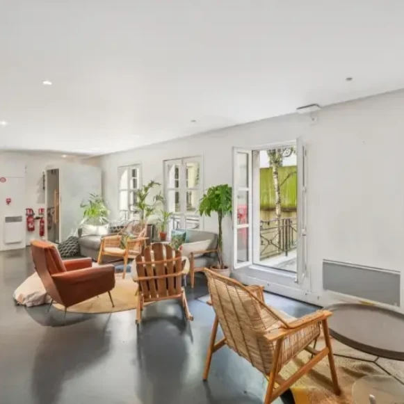 Bureau privé 100 m² 10 postes Location bureau Rue Henry Monnier Paris 75009 - photo 8