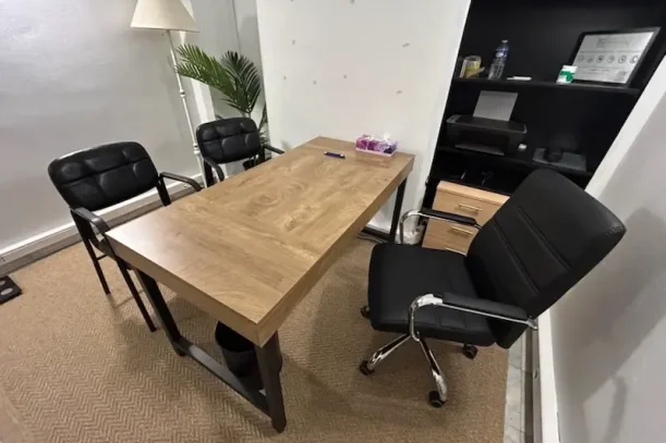 Bureau privé - 75016 - 3 postes - 750€