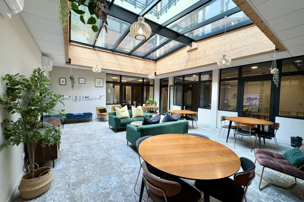 Bureau privé - 75014 - 18 postes - 7078€