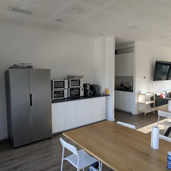 Bureau privé 10 m² 1 poste Location bureau Avenue de Branne Tresses 33370 - photo 5