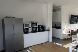 Bureau privé - 33370 - 1 poste - 225€