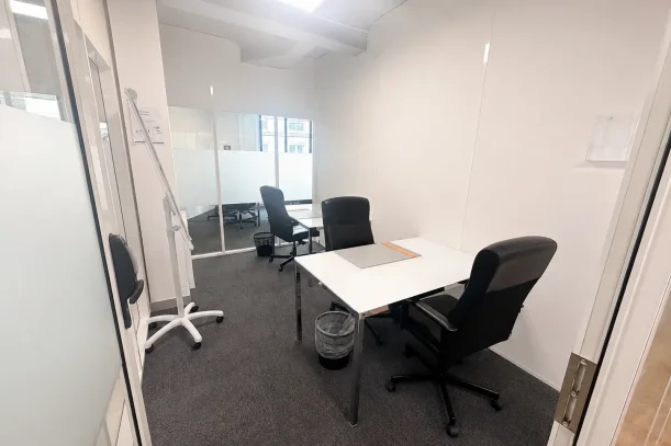 Bureau privé - 75002 - 2 postes - 800€