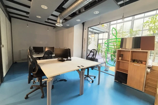 Bureau privé - 75011 - 6 postes - 2100€