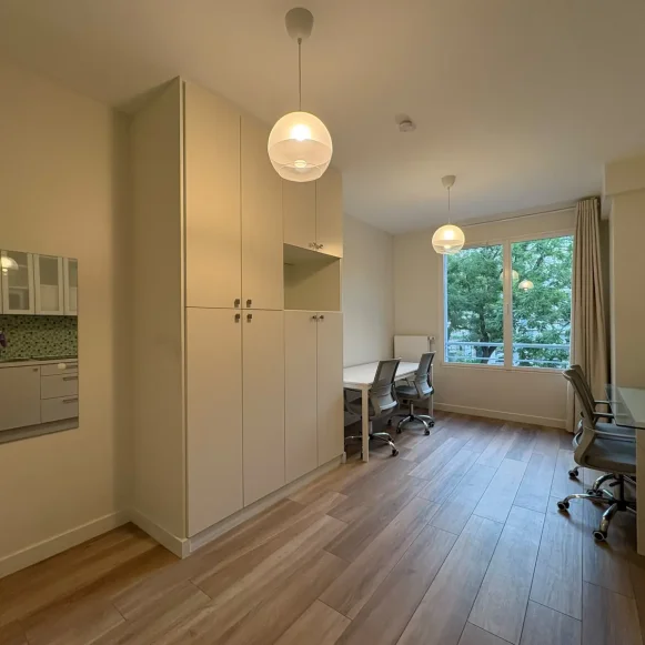 Bureau privé 24 m² 4 postes Location bureau Avenue du Général Michel Bizot Paris 75012 - photo 1