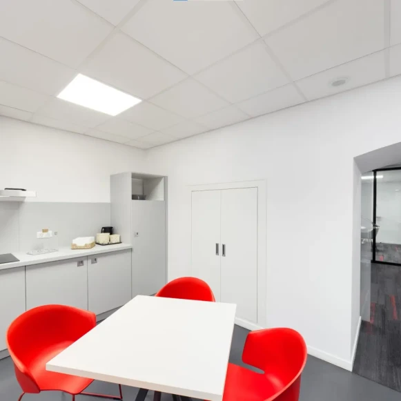 Bureau privé 22 m² 6 postes Coworking Avenue Foch Metz 57000 - photo 8