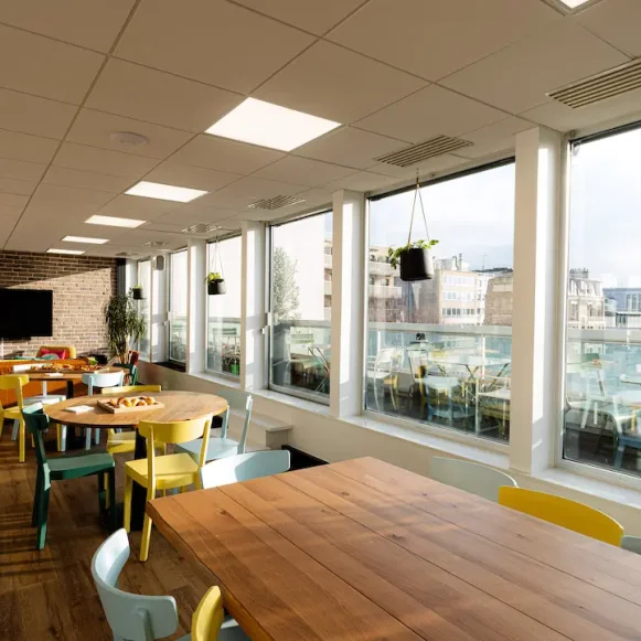 Espace indépendant 2 060 m² 225 postes Location bureau Rue des Graviers Neuilly-sur-Seine 92200 - photo 6