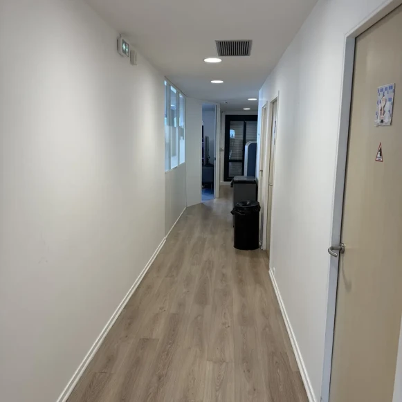 Bureau privé 45 m² 12 postes Location bureau Rue Anatole France Levallois-Perret 92300 - photo 4