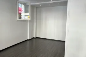 Espace indépendant - 75011 - 6 postes - 1750€