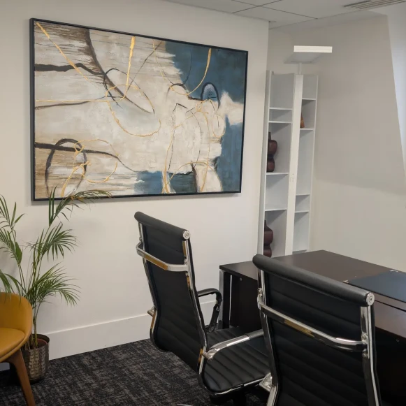 Bureau privé 15 m² 3 postes Coworking Avenue Kléber Paris 75016 - photo 1