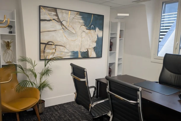 Bureau privé - 75016 - 3 postes - 2300€