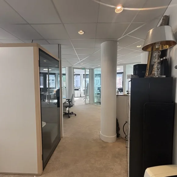 Bureau privé 10 m² 2 postes Location bureau Avenue de Villiers Paris 75017 - photo 8