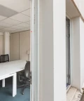 Bureau privé - 75010 - 3 postes - 2100€