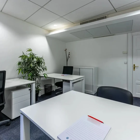 Bureau privé 18 m² 3 postes Location bureau Rue de Castiglione Paris 75001 - photo 9