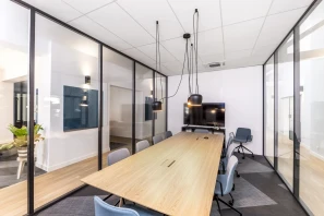 Bureau privé - 13540 - 1 poste - 500€