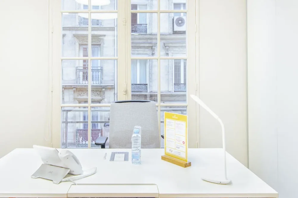 Bureau privé - 75008 - 1 poste - 1720€