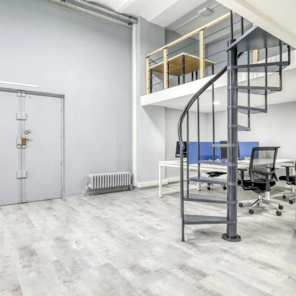 Espace indépendant 145 m² 20 postes Location bureau Rue d'Hauteville Paris 75010 - photo 4