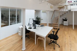 Open Space - 75010 - 4 postes - 550€