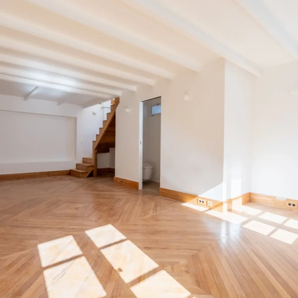 Espace indépendant 180 m² 30 postes Location bureau Rue des Arquebusiers Paris 75003 - photo 7
