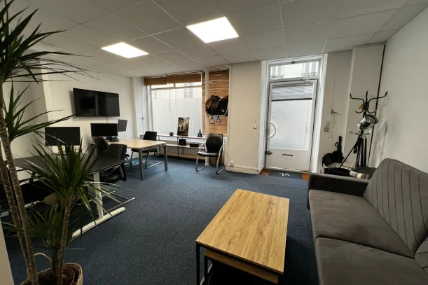 Open Space - 75014 - 4 postes - 400€