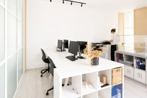 Open Space - 75011 - 4 postes - 360€