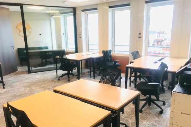 Bureau privé - 75017 - 12 postes - 8364€