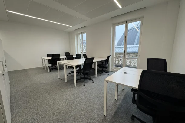 Bureau privé - 69125 - 15 postes - 4661€