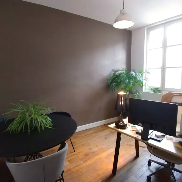 Bureau privé 12 m² 3 postes Coworking Rue d'Austerlitz Toulouse 31000 - photo 3