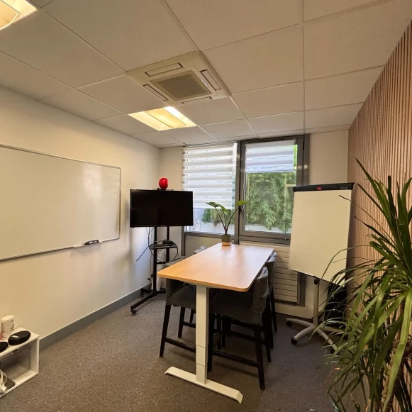 Bureau privé 10 m² 2 postes Location bureau Rue Louis Rouquier Levallois-Perret 92300 - photo 8
