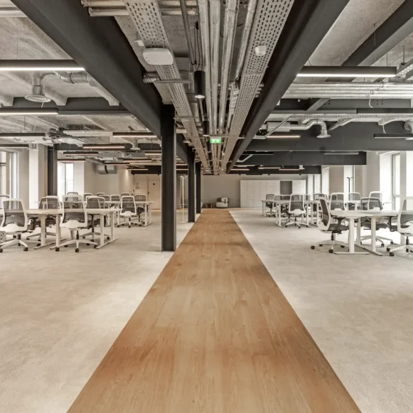 Espace indépendant 750 m² 75 postes Location bureau Rue La Boétie Paris 75008 - photo 2