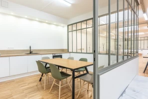 Espace indépendant - 75013 - 30 postes - 5500€