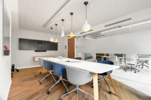 Espace indépendant - 75017 - 150 postes - 97497€