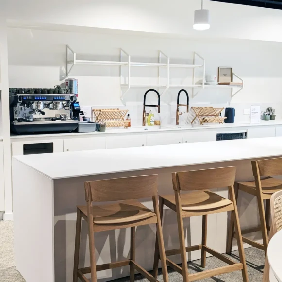 Bureau privé 17 m² 2 postes Location bureau Rue Albert Einstein Valbonne 06560 - photo 2