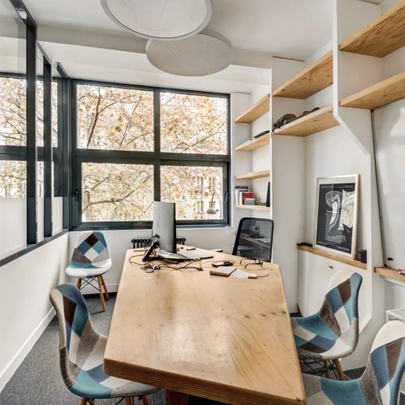 Espace indépendant 160 m² 35 postes Location bureau Rue Sainte-Apolline Paris 75002 - photo 7