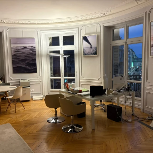 Bureau privé 110 m² 10 postes Location bureau Boulevard Haussmann Paris 75008 - photo 2