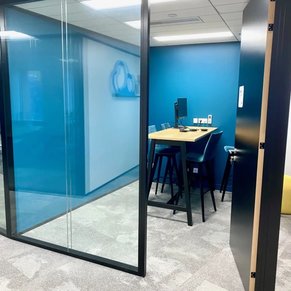 Bureau privé 100 m² 11 postes Location bureau Rue Servient Lyon 69003 - photo 2