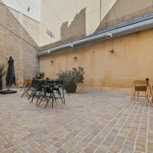 Bureau privé 50 m² 10 postes Location bureau Rue des Archives Paris 75003 - photo 4