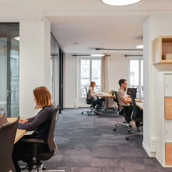 Espace indépendant 290 m² 38 postes Location bureau Rue du Faubourg Poissonnière Paris 75009 - photo 3