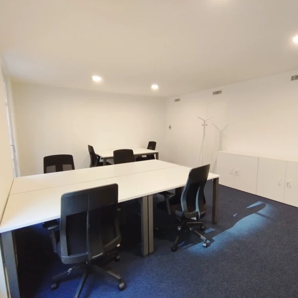 Bureau privé 27 m² 6 postes Coworking Rue de la Terrasse Paris 75017 - photo 1