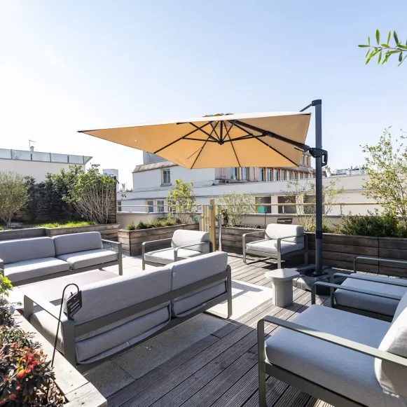 Bureau privé 243 m² 37 postes Location bureau Rue La Boétie Paris 75008 - photo 6