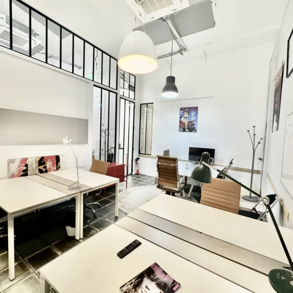 Bureau privé 34 m² 7 postes Coworking Rue Martel Paris 75010 - photo 11