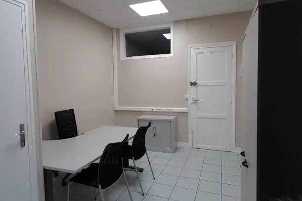 Bureau privé - 75016 - 1 poste - 640€