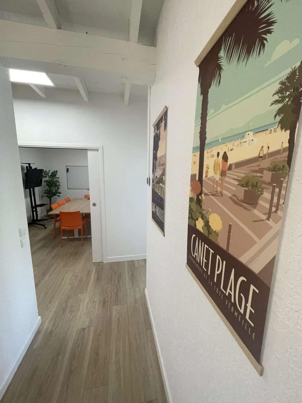 Open Space - 66270 - 1 poste - 170€