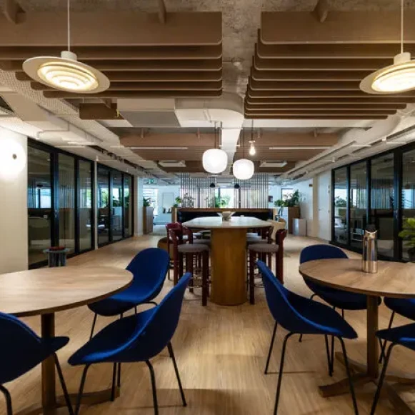 Espace indépendant 557 m² 76 postes Location bureau Rue de Berri Paris 75008 - photo 6