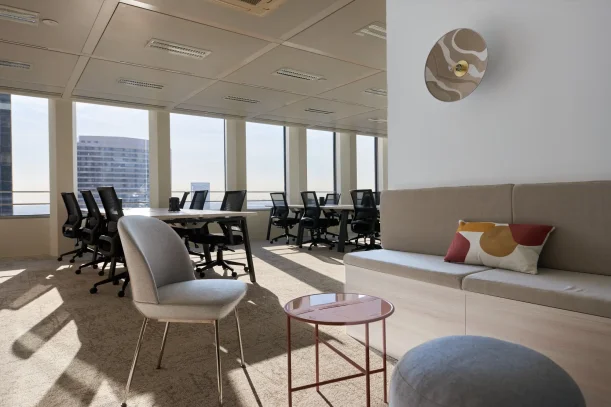 Espace indépendant - 92800 - 20 postes - 13300€