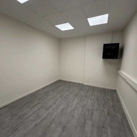 Espace indépendant 40 m² 10 postes Coworking Boulevard Richard-Lenoir Paris 75011 - photo 6