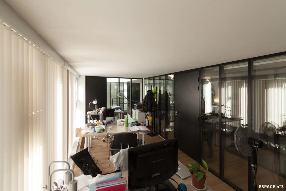 Bureau privé - 75020 - 4 postes - 1350€