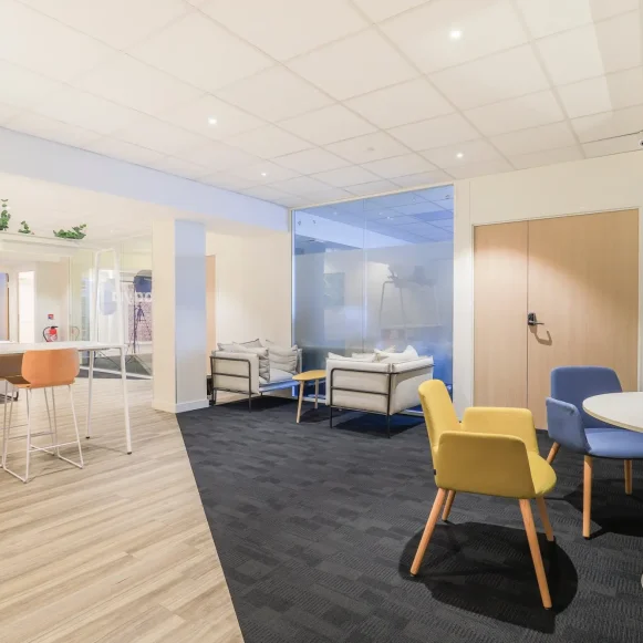 Bureau privé 17 m² 3 postes Coworking Place Rihour Lille 59000 - photo 10